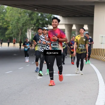Runner Photo 6445204