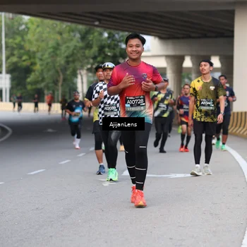 Runner Photo 6445214