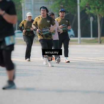 Runner Photo 6445218