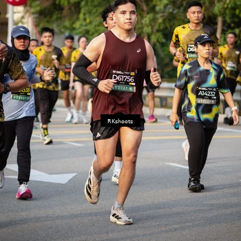 Runner Photo 6445243