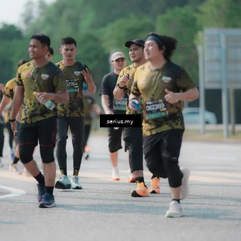 Runner Photo 6445244