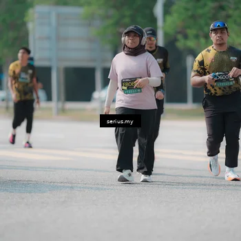 Runner Photo 6445251