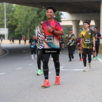 Runner Photo 6445266