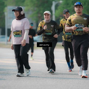 Runner Photo 6445290