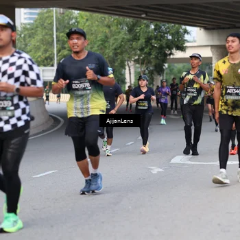 Runner Photo 6445323