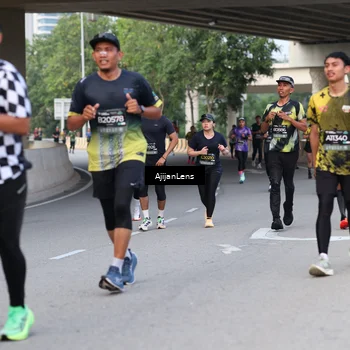 Runner Photo 6445325