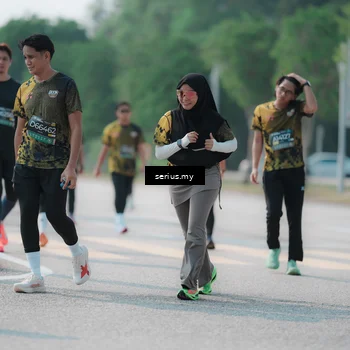 Runner Photo 6445371