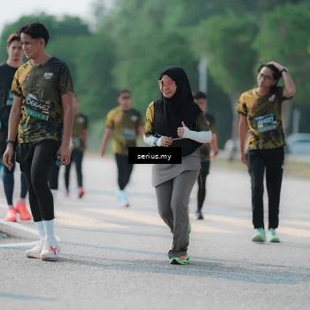 Runner Photo 6445378
