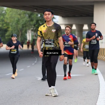 Runner Photo 6445379