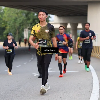 Runner Photo 6445382