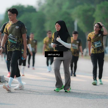 Runner Photo 6445385