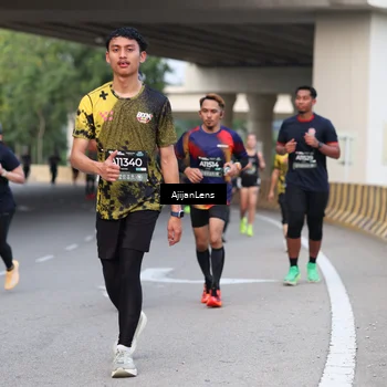 Runner Photo 6445403
