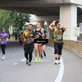 Runner Photo 6445460