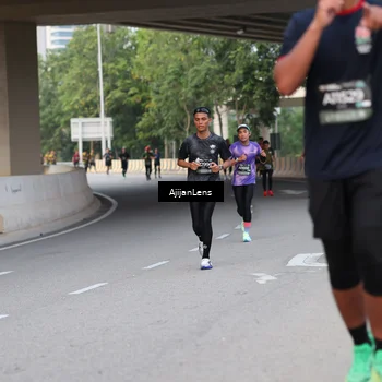 Runner Photo 6445465