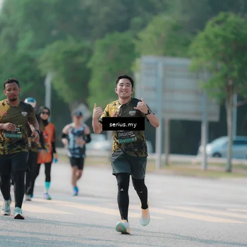 Runner Photo 6445496
