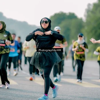 Runner Photo 6445500