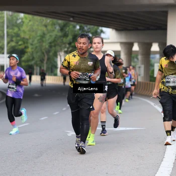 Runner Photo 6445502