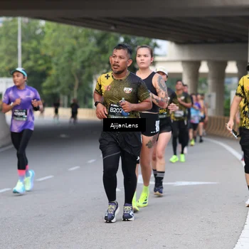 Runner Photo 6445519