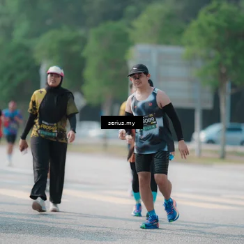 Runner Photo 6445588