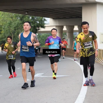 Runner Photo 6445648