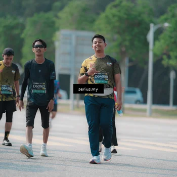 Runner Photo 6445653