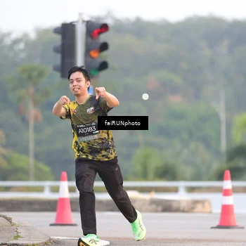 Runner Photo 6445660