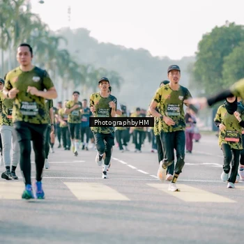 Runner Photo 6445667