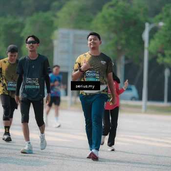 Runner Photo 6445673