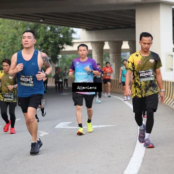 Runner Photo 6445675