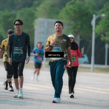 Runner Photo 6445680