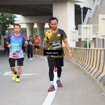 Runner Photo 6445688