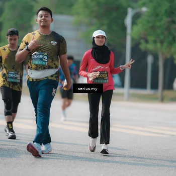 Runner Photo 6445700