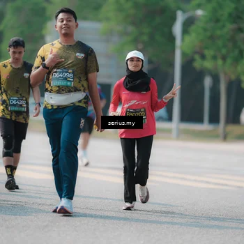 Runner Photo 6445701
