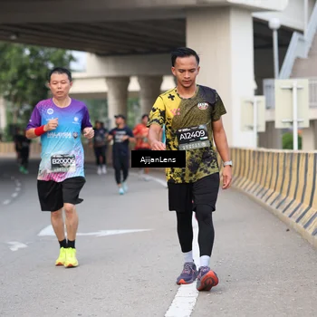 Runner Photo 6445705