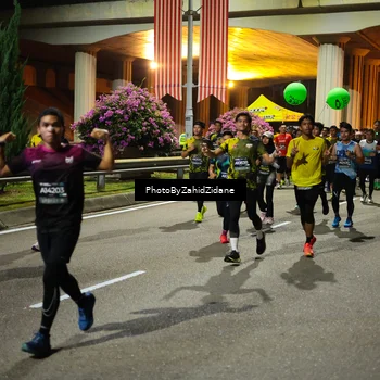 Runner Photo 6445735