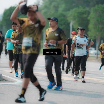 Runner Photo 6445740