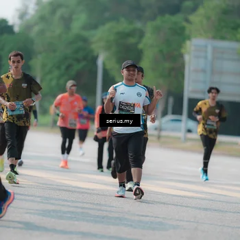 Runner Photo 6445757