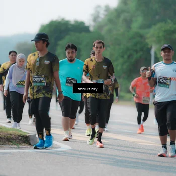 Runner Photo 6445772