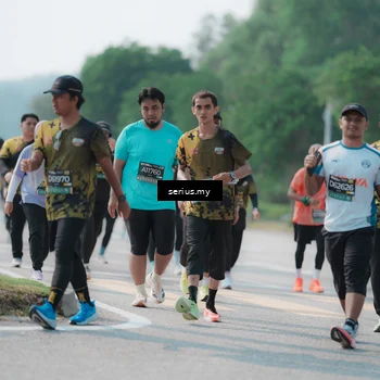 Runner Photo 6445778