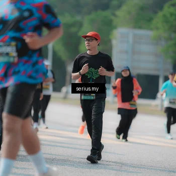 Runner Photo 6445811