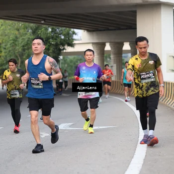 Runner Photo 6445831