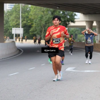 Runner Photo 6445834