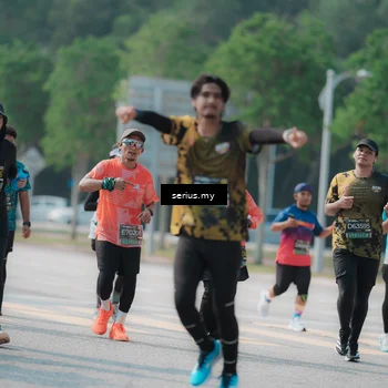 Runner Photo 6445836