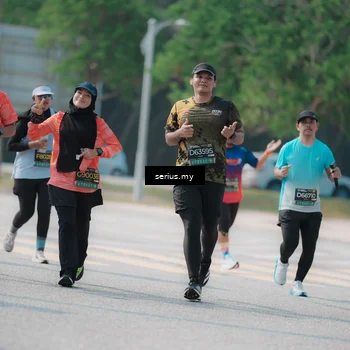 Runner Photo 6445862