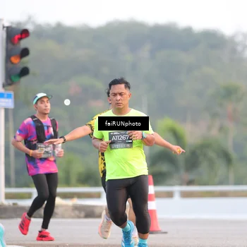 Runner Photo 6445863