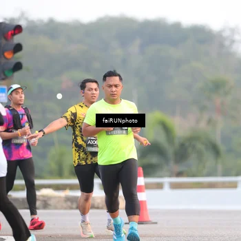 Runner Photo 6445864