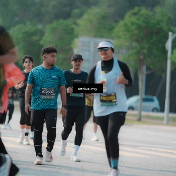 Runner Photo 6445892