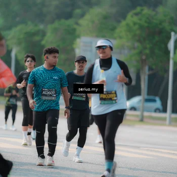 Runner Photo 6445896