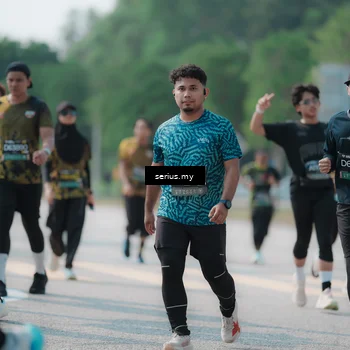 Runner Photo 6445910