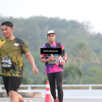 Runner Photo 6445960
